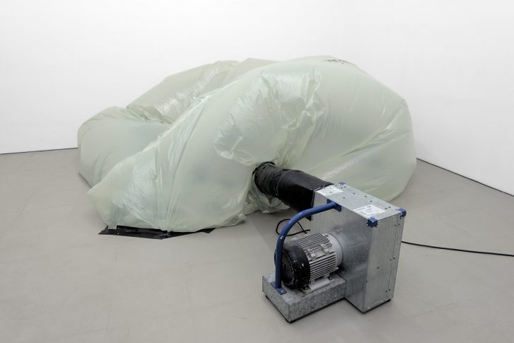 John Reardon, Untitled (Trying harder), 2017, blower, plastic, form inflates and deflates in intervals, various dimensions