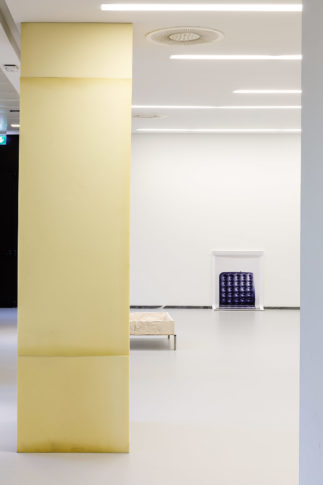 Installation view <i>Medusablock, Object (proving), Untitled (Inflatable Mattress)</i>